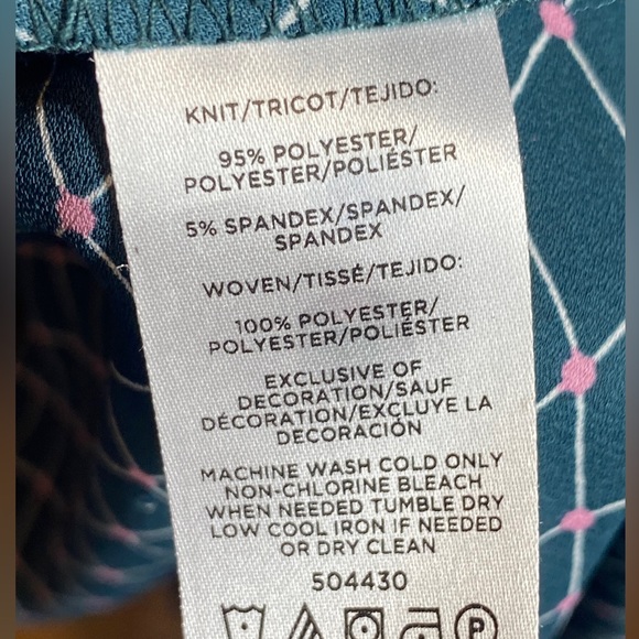 Ann Taylor Teal Blouse with Pink Accents and Diamond Pattern - Picture 5 of 5